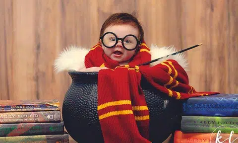 Adorable 3-month-old baby models for Harry Potter photoshoot 