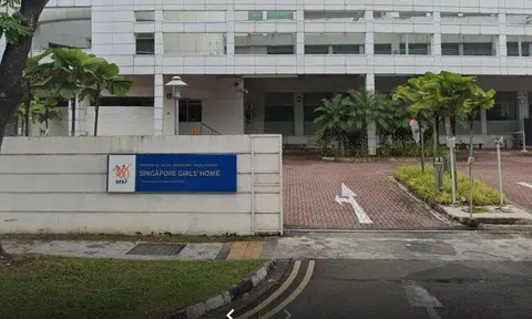 The Singapore Girls' Home at Defu Avenue 1.