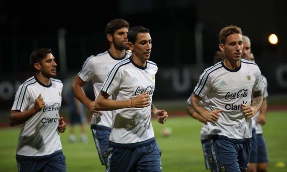 Video: Watch your favourite Argentinian football stars in training before showdown with Lions