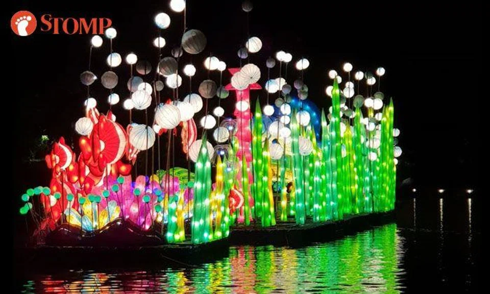 Beautiful floating lanterns light up night sky at Mid-Autumn @ Gardens by the Bay