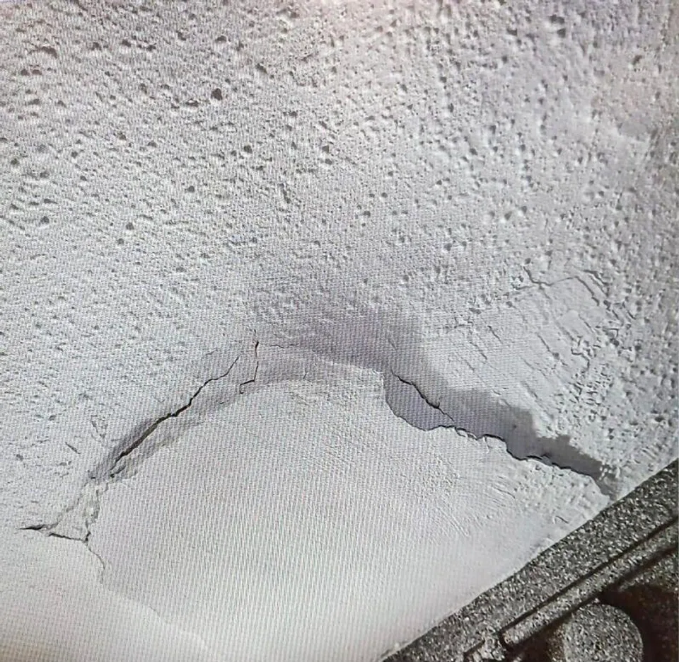 cracked ceiling in queenstown flat