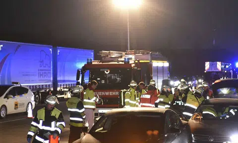 Heroic Tesla driver sacrifices his car to save unconscious Volkswagen driver in Germany