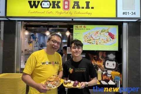 Hawker turns to machine to make Hokkien mee after failing to hire cooks