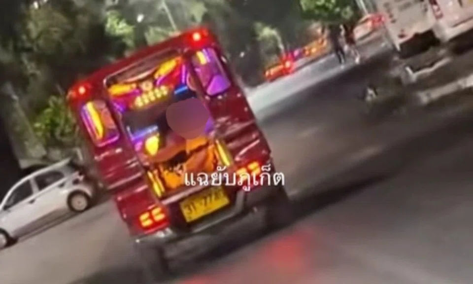 foreign nationals deported after allegedly having oral sex on tuk-tuk 