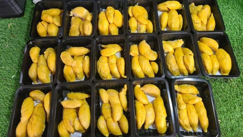 Durian Kaki on Dec 12 advertised a Black Gold durian sale.