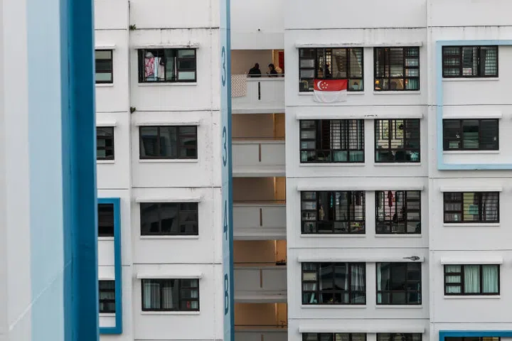 Man found dead at foot of Yishun block after allegedly injuring ...