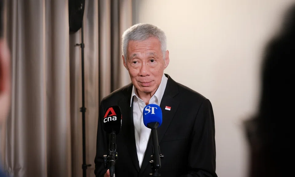 SM Lee Hsien Loong calls out racist comments towards Indians in wake of Nepal floods
