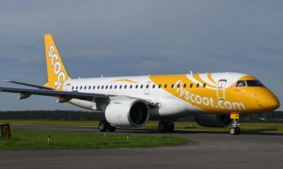 scoot airplane