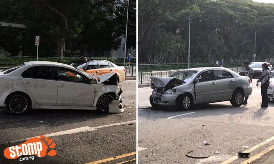 3 injured and cars smashed in accident along Geylang Bahru