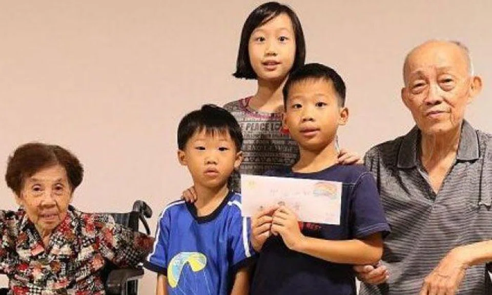 These kids donated $500 to an elderly hawker whose stall was destroyed Jurong West market fire