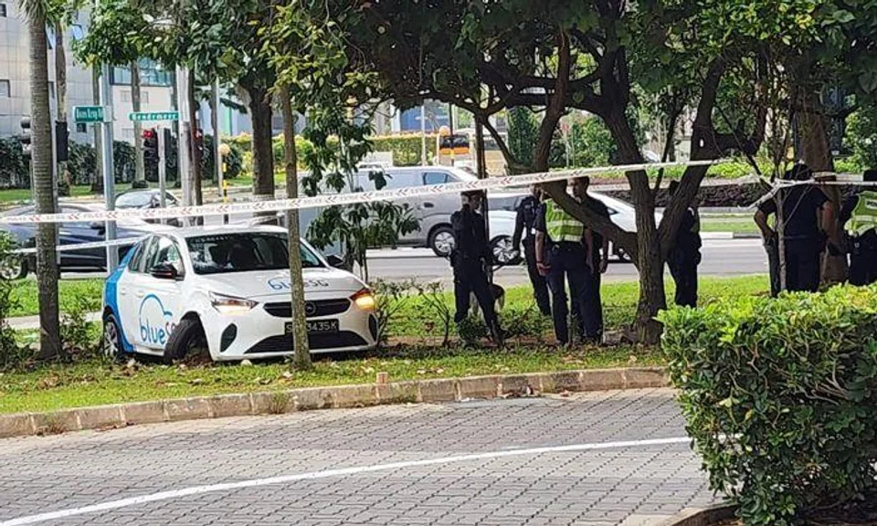 Driver and 2 passengers arrested after allegedly evading roadblock, abandoning rental car