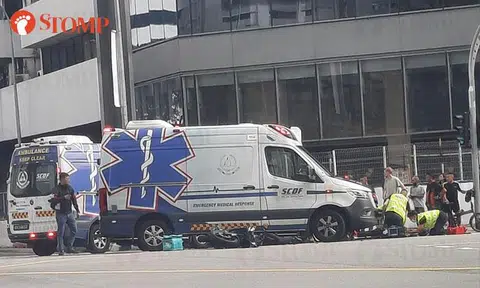 Three taken to hospital after two motorcycles collide at Victoria Street junction