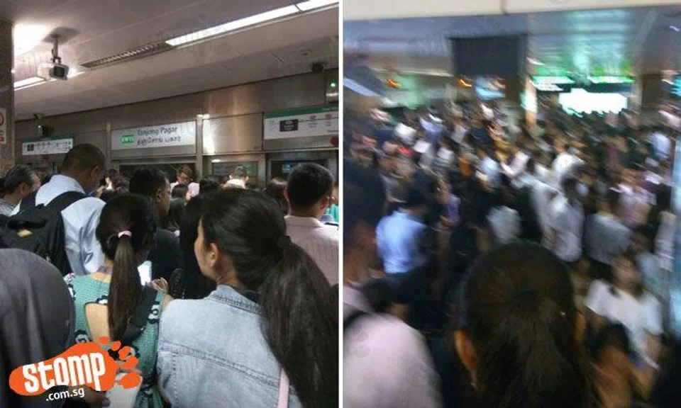 Sea of people at Tanjong Pagar MRT Station after heavy rain causes delay on East-West Line
