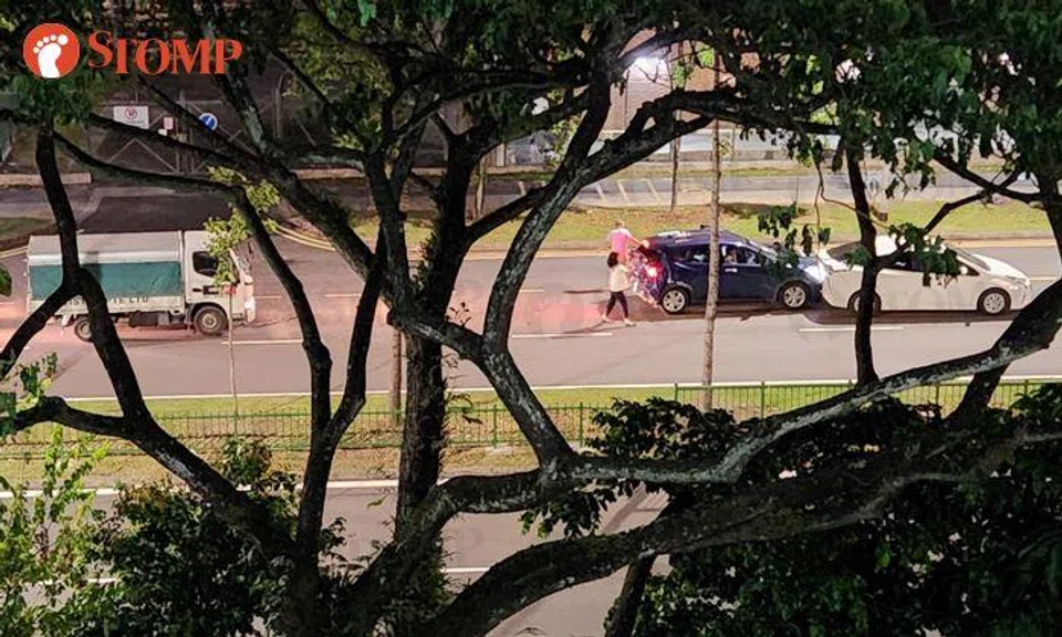 Lorry and 2 cars in accident in Yishun, 2 passengers taken to hospital