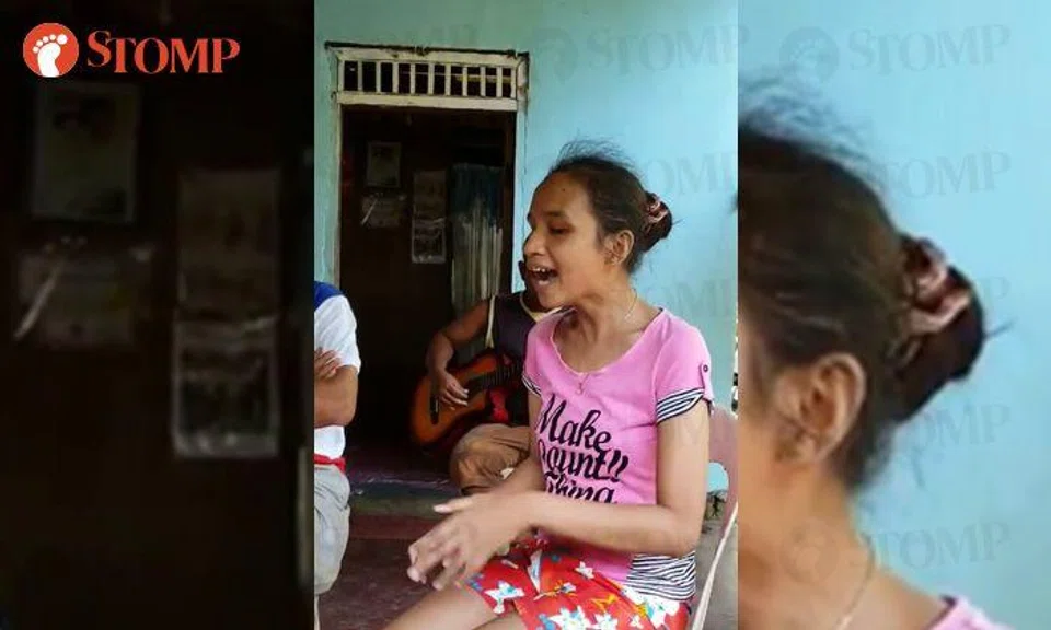  Blind Filipino girl has never been to school or learned English -- but wait till you hear her sing