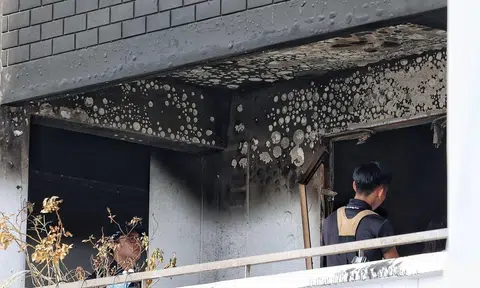 choa chu kang fire mother refuses to leave son in burning flat