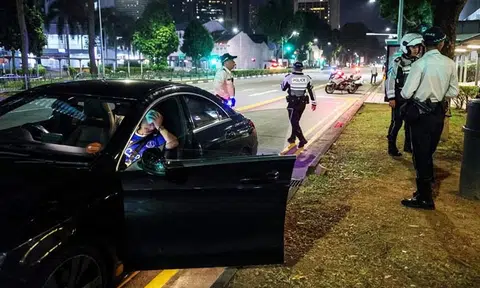 Unlicensed driver, 18, arrested after fleeing police roadblock and leaving 4 passengers behind