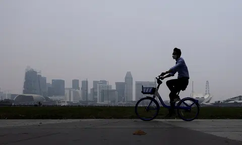 Singapore PSI hits unhealthy levels amid haze on Sept 14