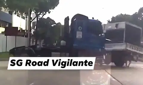 4 taken to hospital after prime mover rams into lorry at Kian Teck Avenue