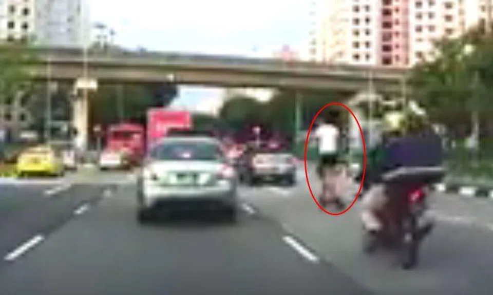 Dear goondu e-scooter rider, please don't blame motorists if you get into an accident