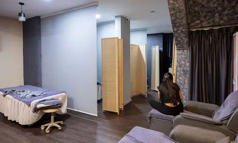 Under the new regulations, slated to come into force by the second half of 2026, all massage establishments will be subject to the same “fit and proper” requirements.