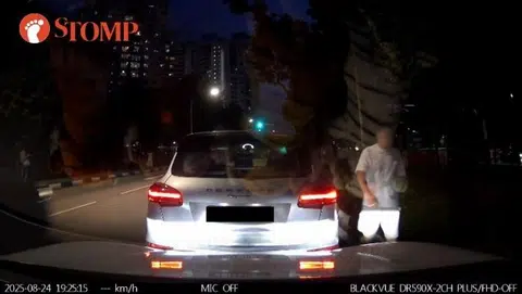 Porsche driver allegedly confronts Stomper for driving 'so slow', asks him to fight at Lower Delta Road