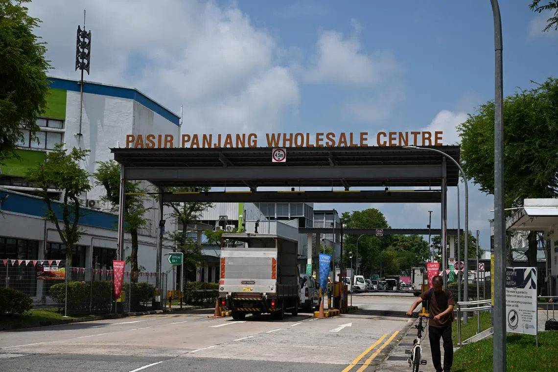 The lease for the wholesale centre, which has 1,200 shops, expires in 2026.