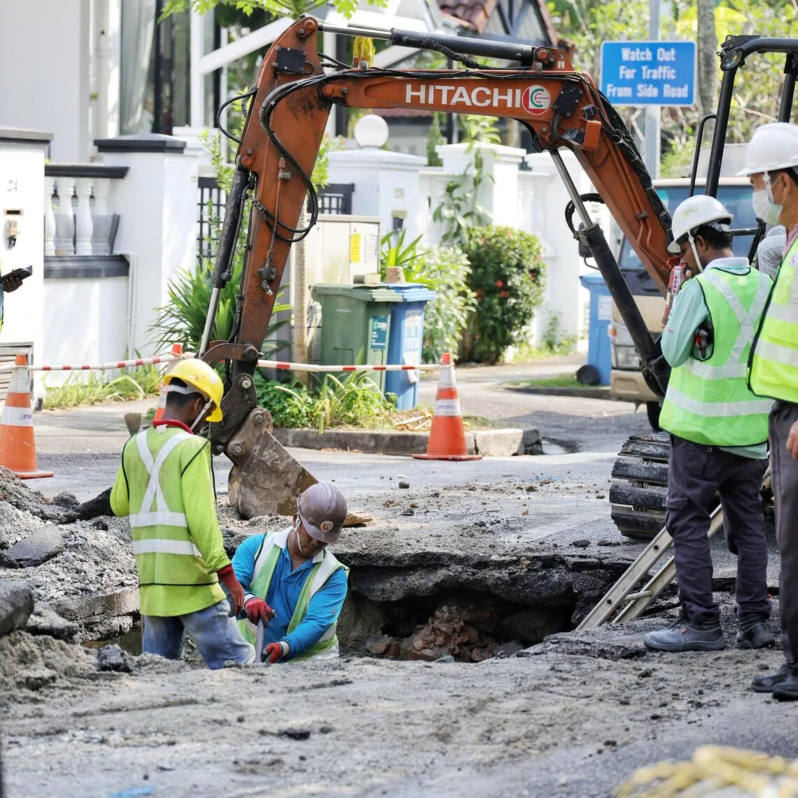 Repair works being carried out in King’s Road on Aug 22.