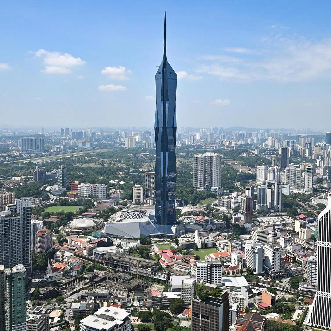 Malaysian businessman Victor Chin is suing labor tycoon Aminul Islam for the “attempted hijacking” of a company, the latest development in the so-called corporate mafia case.