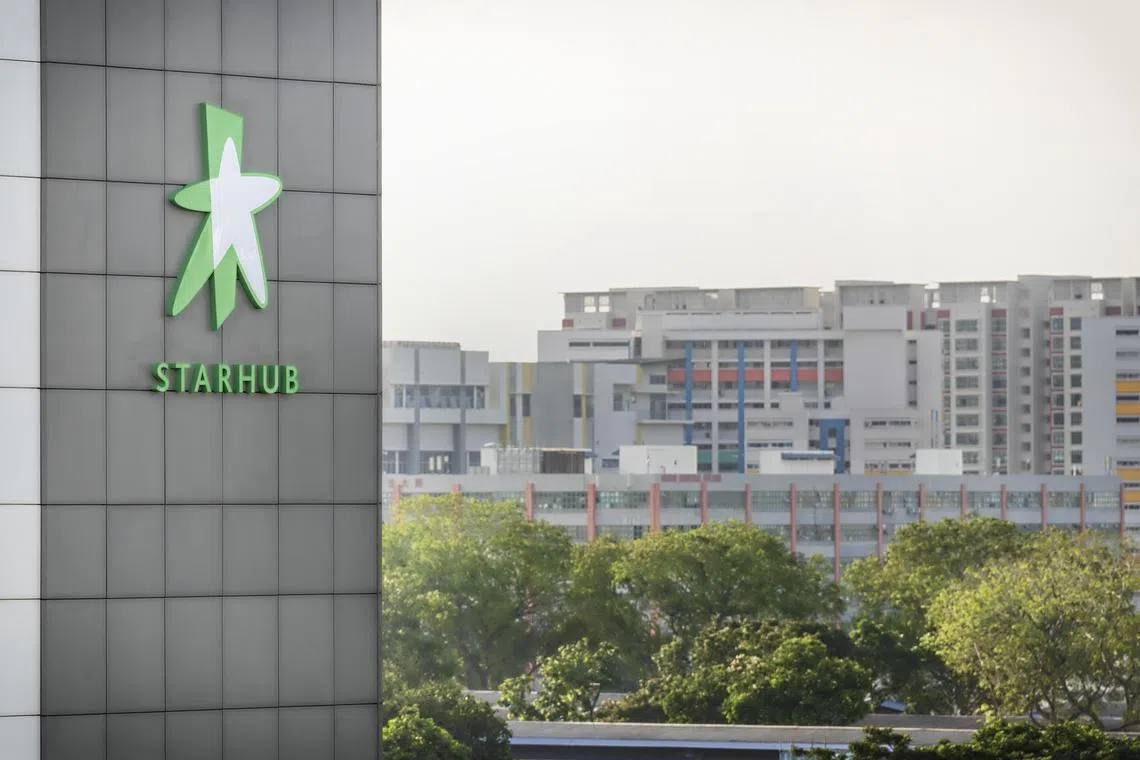 Upon stepping down as StarHub’s finance chief, Dennis Chia will be appointed as advisor to the group’s chief executive up until Dec 31, 2024. 