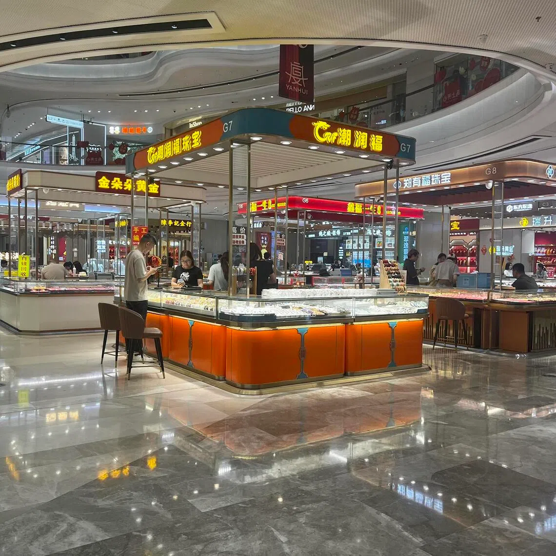 A slow business day at the Shuibei gold market in Shenzhen. ST PHOTO: TAN DAWN WEI