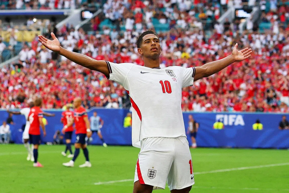 England’s Jude Bellingham scored both goals to help his side beat Norway.