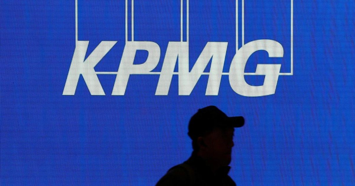 Review finds KPMG Australia mishandled whistleblower claims, pause on government work extended