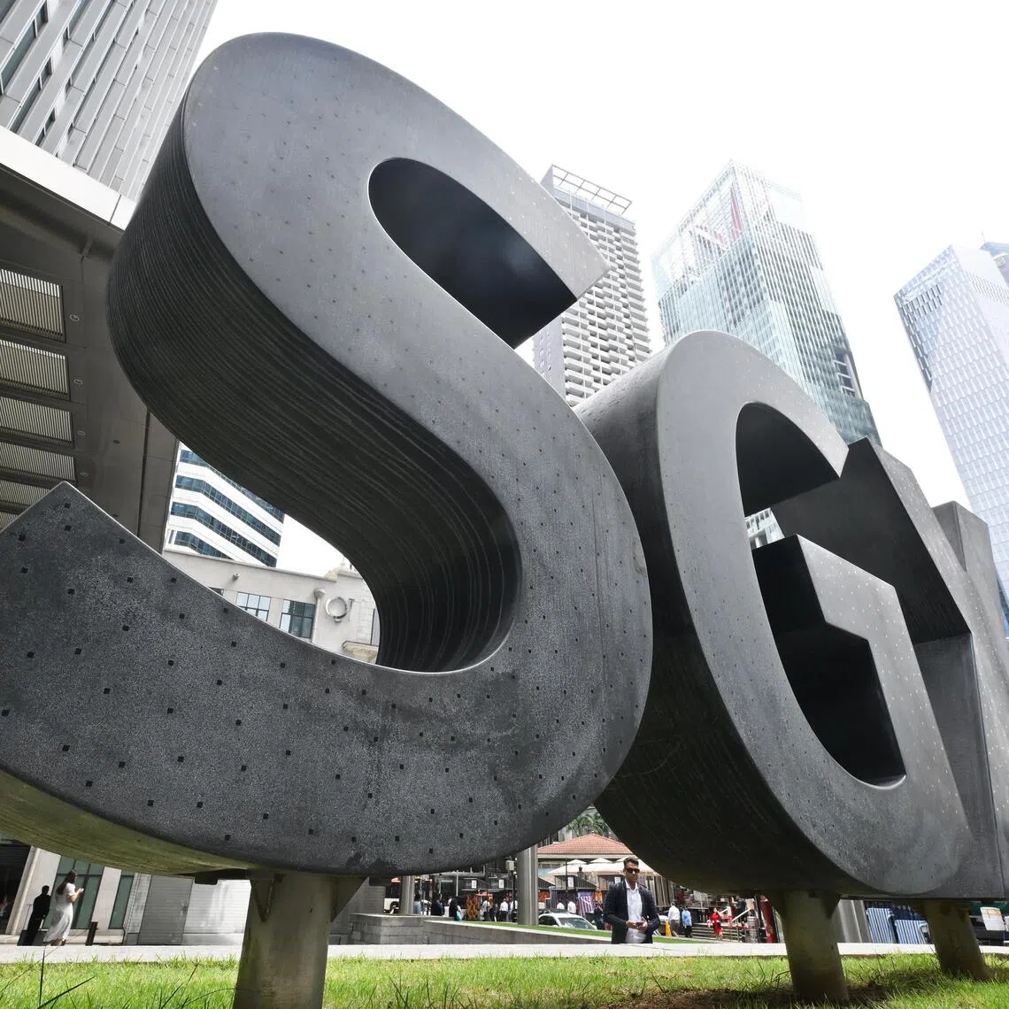 Singapore equities have notched multiple record highs in 2026, as the market’s heavyweight banking stocks draw investors seeking shelter from geopolitical tensions and volatility.