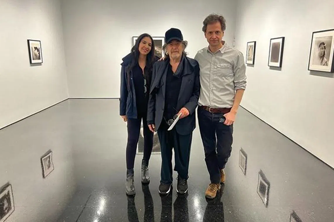 pacino31 - Screenshot. Noor Alfallah (left) posted a photo with Al Pacino (middle) and film director Bennett Miller on Instagram on April 20, 2023.


Credit: NOORALFALLAH/INSTAGRAM