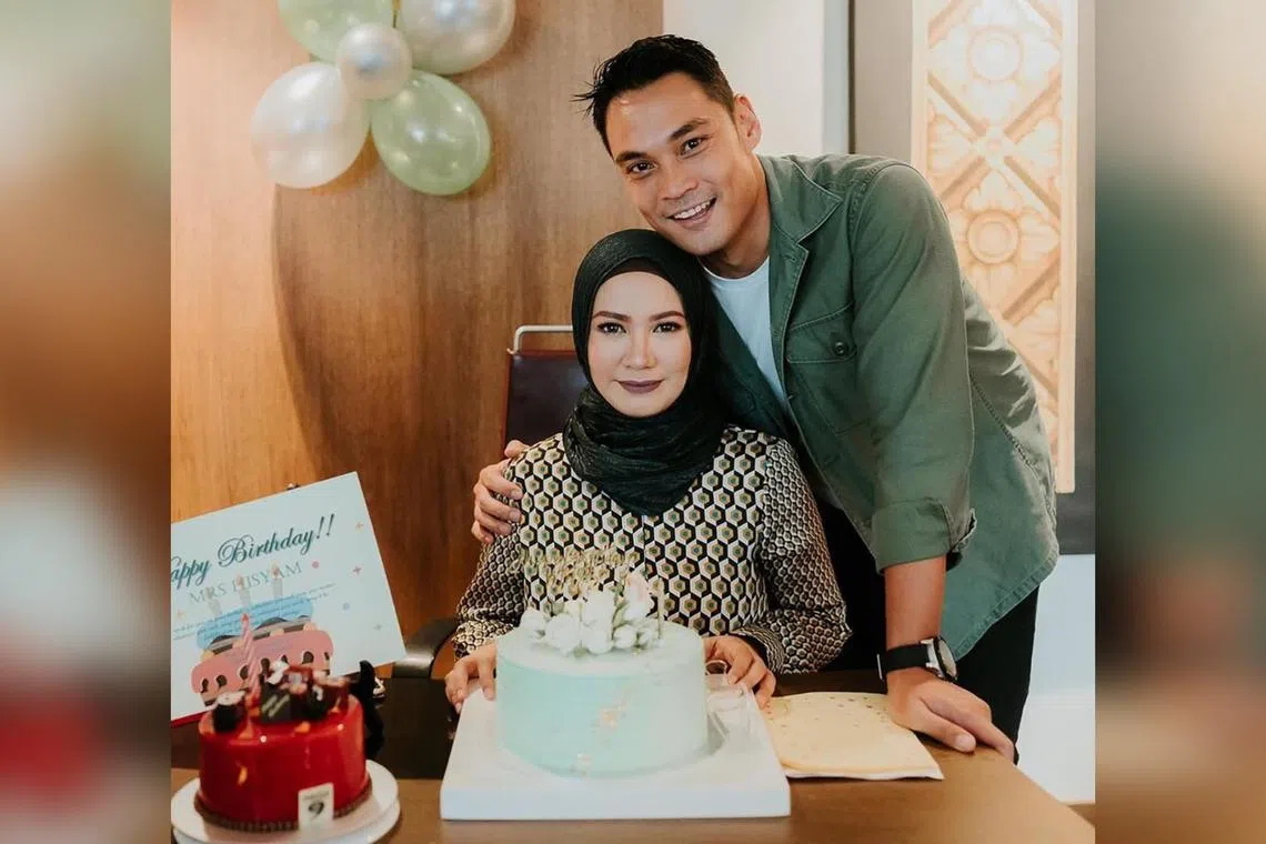 Hisyam Hamid and Rosmawati Hanafi tied the knot in 2006. 
