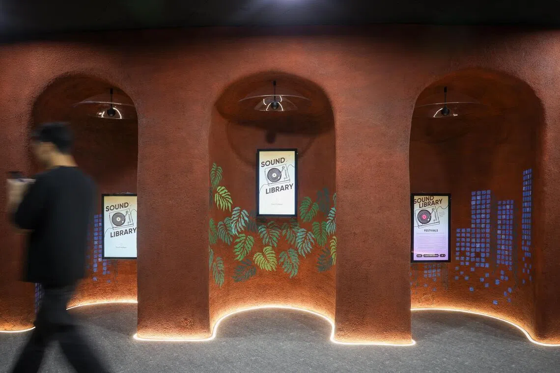 Sound Library showcases sounds of Singapore, including Bukit Batok, from the National Library and the National Archives of Singapore collections.