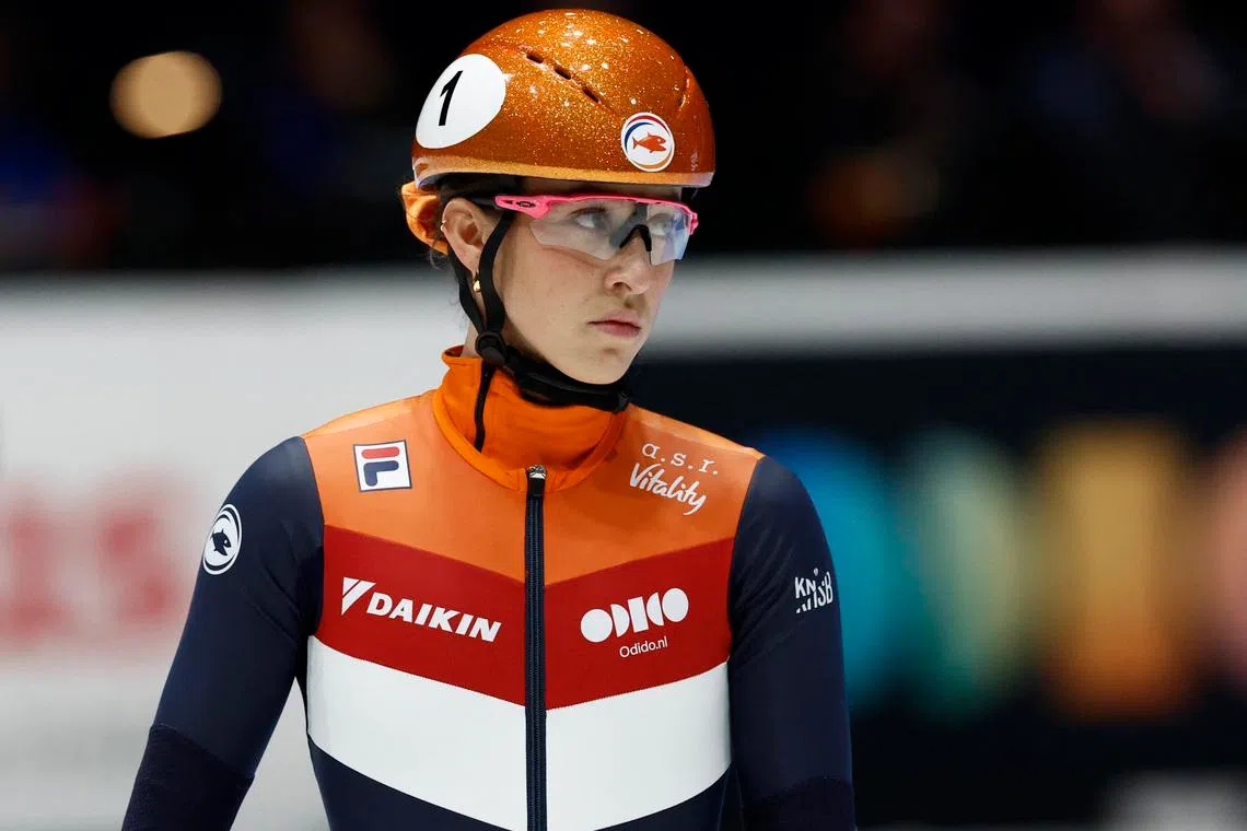 Speed Skating - ISU World Short Track Speed Skating Championships - Rotterdam Ahoy, Rotterdam, Netherlands - March 16, 2024 Netherlands' Suzanne Schulting in action during the women's 500m quarter finals - heat 1 REUTERS/Piroschka Van De Wouw