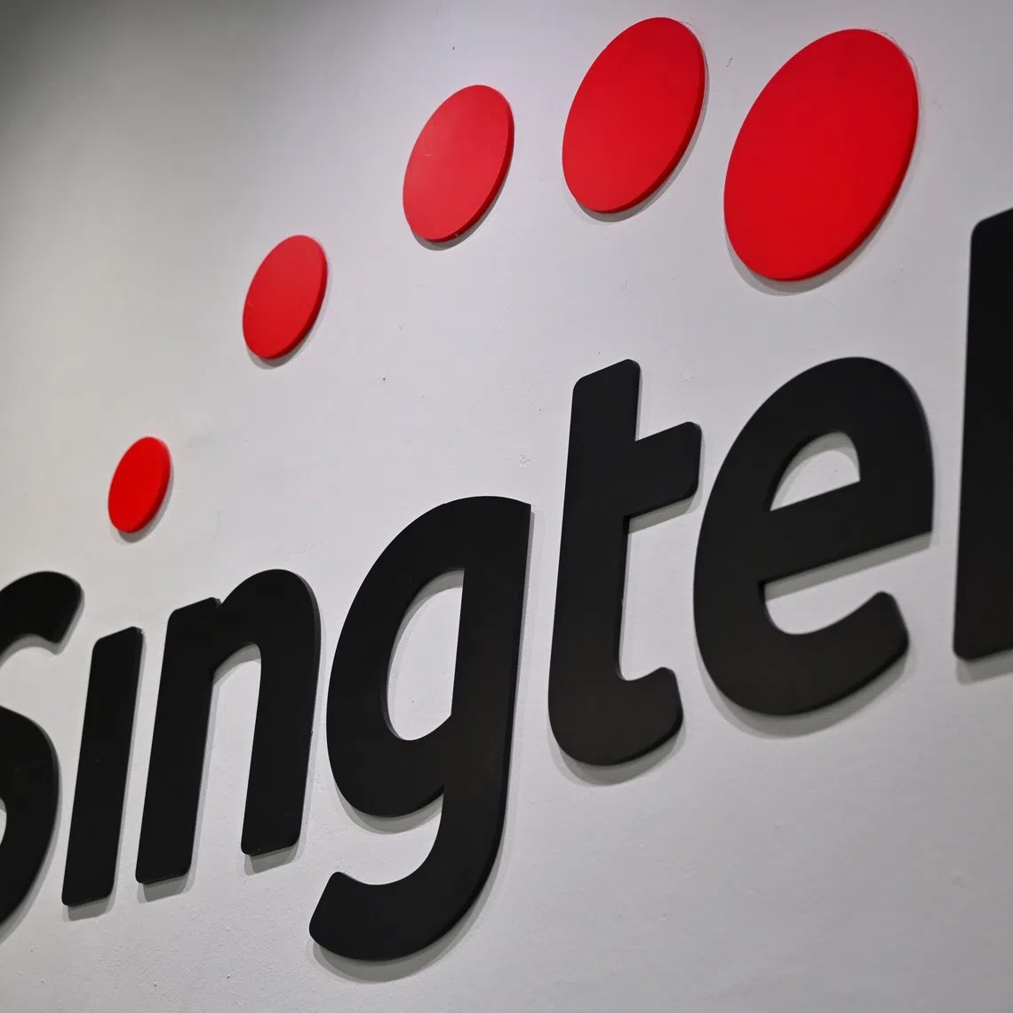 Around 180 million Singtel SDS have been sold in total, accounting for about 25 per cent of all such shares.