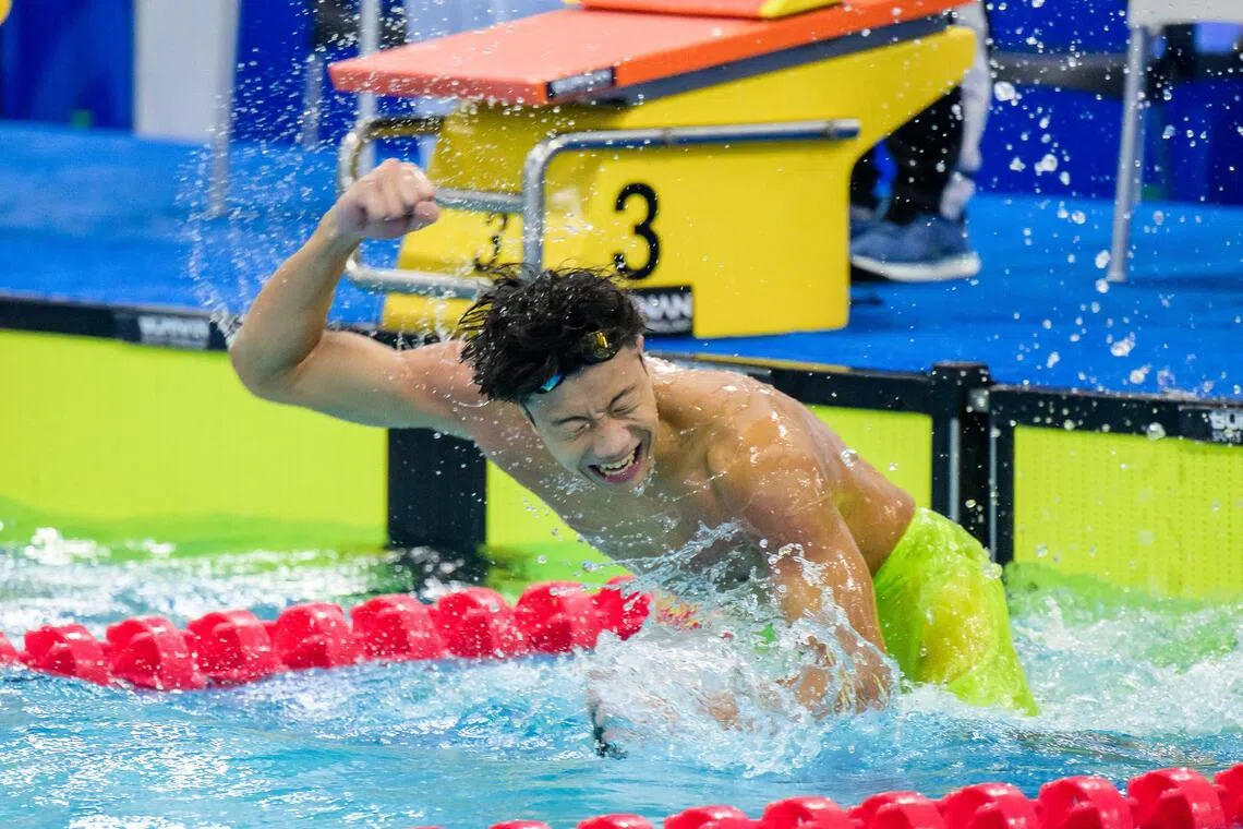 Singaporean swimmer Tedd Chan celebrating after winning the boys' 50m backstroke gold at the Asian Youth Games in Bahrain on Oct 28. 