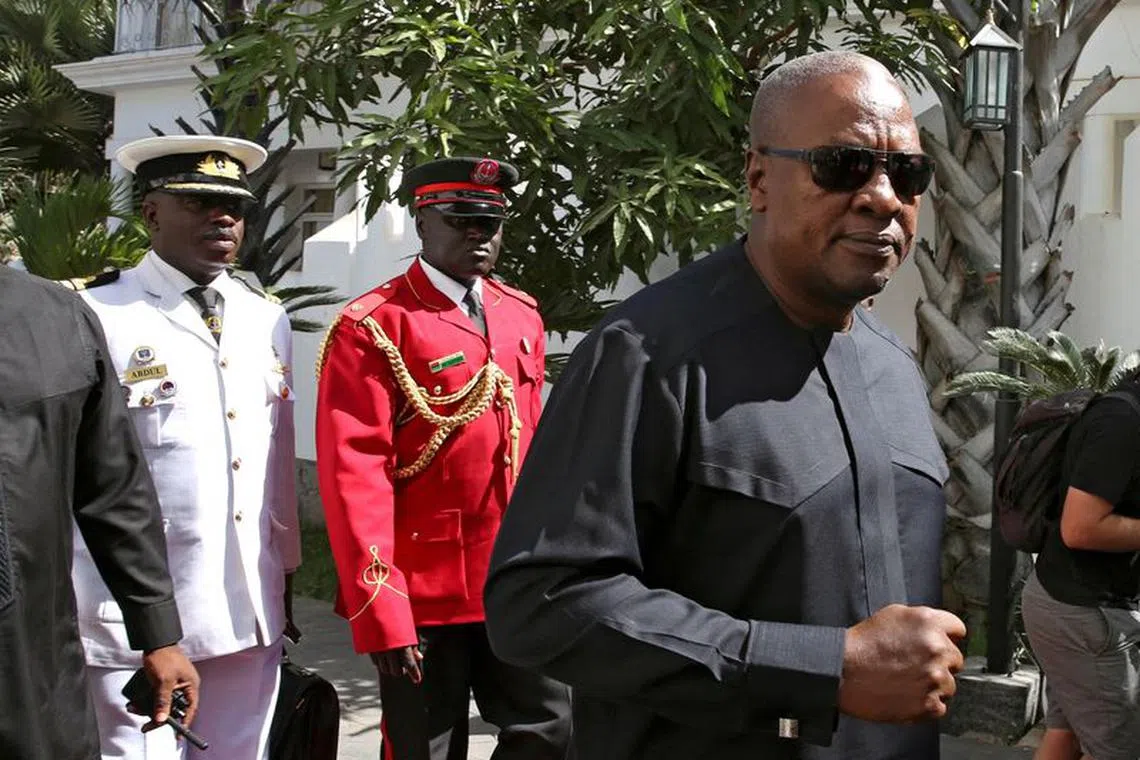 FILE PHOTO: Ghana President John Dramani Mahama is seen on arrival for the international mediation on Gambia election conflict in Banjul, Gambia December 13, 2016 REUTERS/Afolabi Sotunde/File Photo