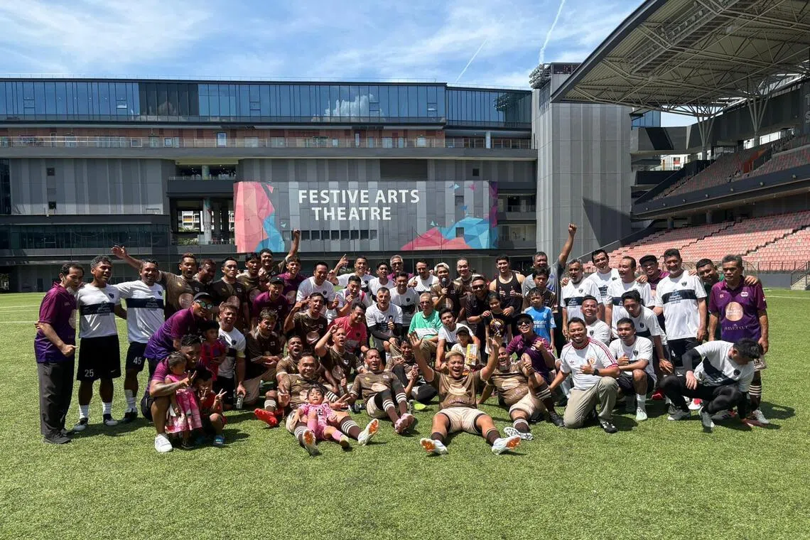 Friends and former teammates of Rezal Hassan (centre, in green) came together for a charity football match between social teams Sporting Tampines and Club Sukan Dramatis Singapura at Our Tampines Hub on April 18


CREDIT: COURTESY OF YAZRUL RAHMAN MOHAMED YASSIN