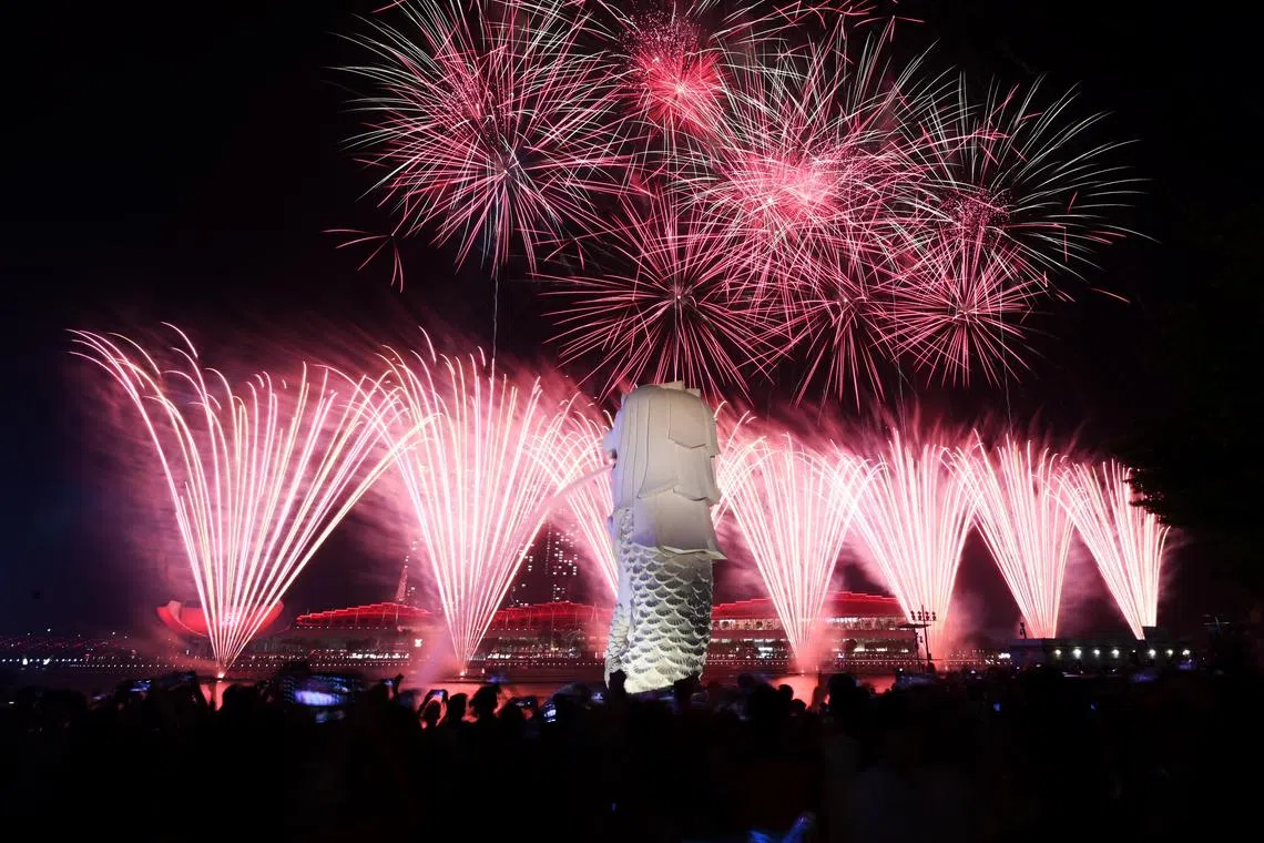 ST20250809_202515600330 Kua Chee Siong/  pixndp2025/ 
The National Day Parade 2025 from the Merlion Park, on Aug 9, 2025.