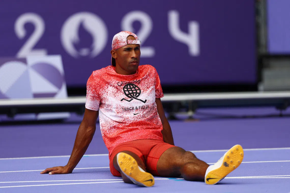 FILE PHOTO: Paris 2024 Olympics - Athletics - Men's Decathlon Pole Vault - Stade de France, Saint-Denis, France - August 03, 2024. Damian Warner of Canada reacts REUTERS/Kai Pfaffenbach/File photo