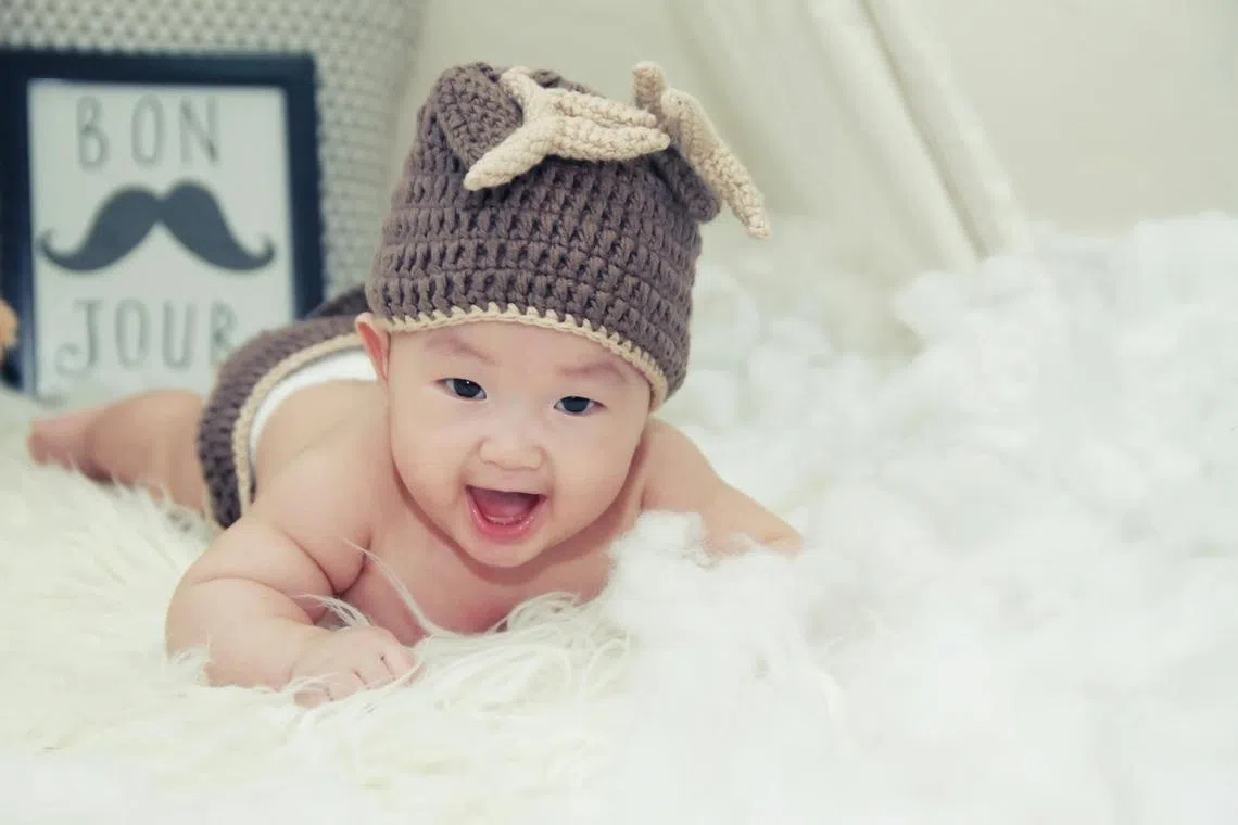 The maximum monthly compensation will be raised to 2.5 million won from 1.5 million won if a parent temporarily leaves a workplace to take care of a child.