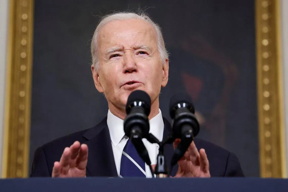 U.S. President Joe Biden makes remarks after speaking by phone with Israeli Prime Minister Benjamin Netanyahu about the situation in Israel following Hamas&#039; deadly attacks, from the State Dining Room at the White House in Washington, U.S. October 10, 2023. REUTERS/Jonathan Ernst