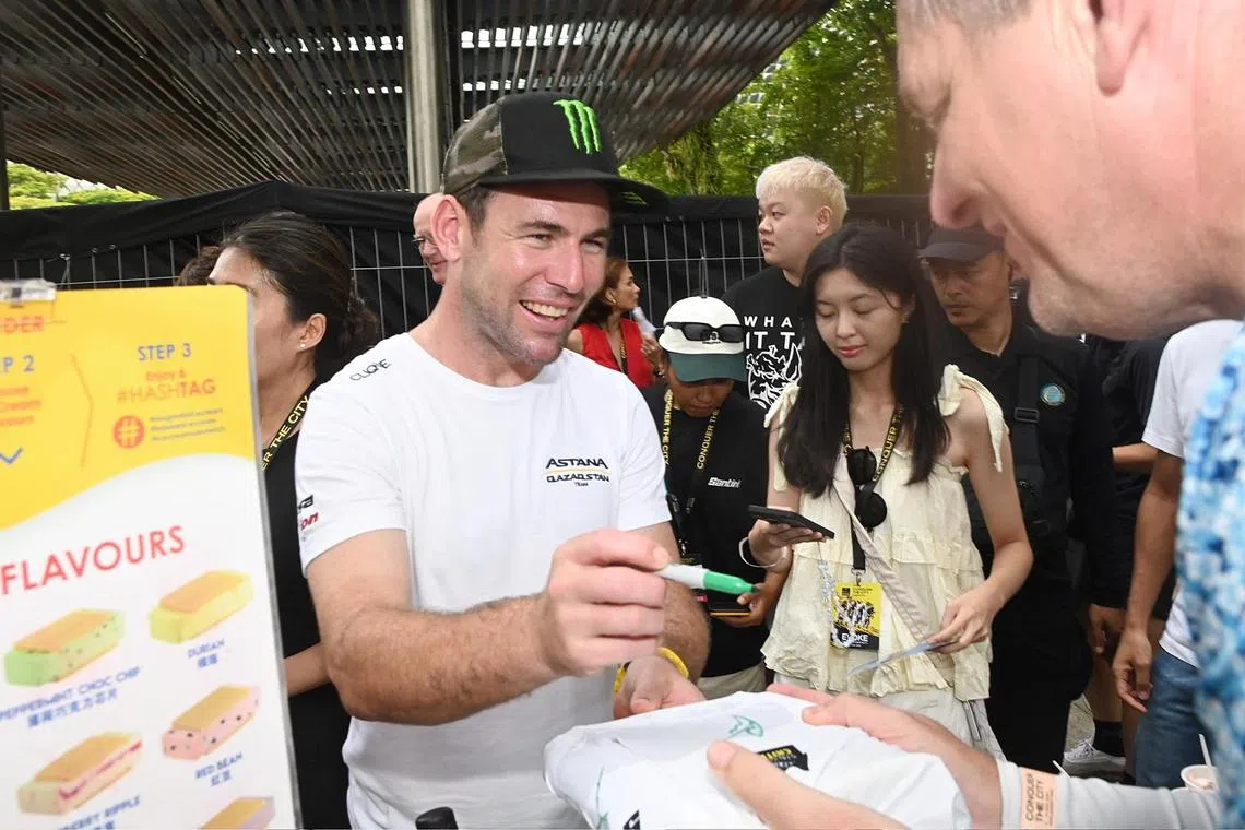 Mark Cavendish seen interacting with fans during the Tour de France Criterium in Singapore on Nov 9, 2024 at the Esplanade Park.