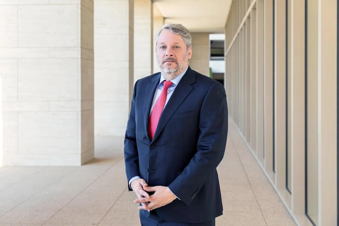 Dan Ivascyn Group Chief Investment Officer, PIMCO.




Source: Pimco