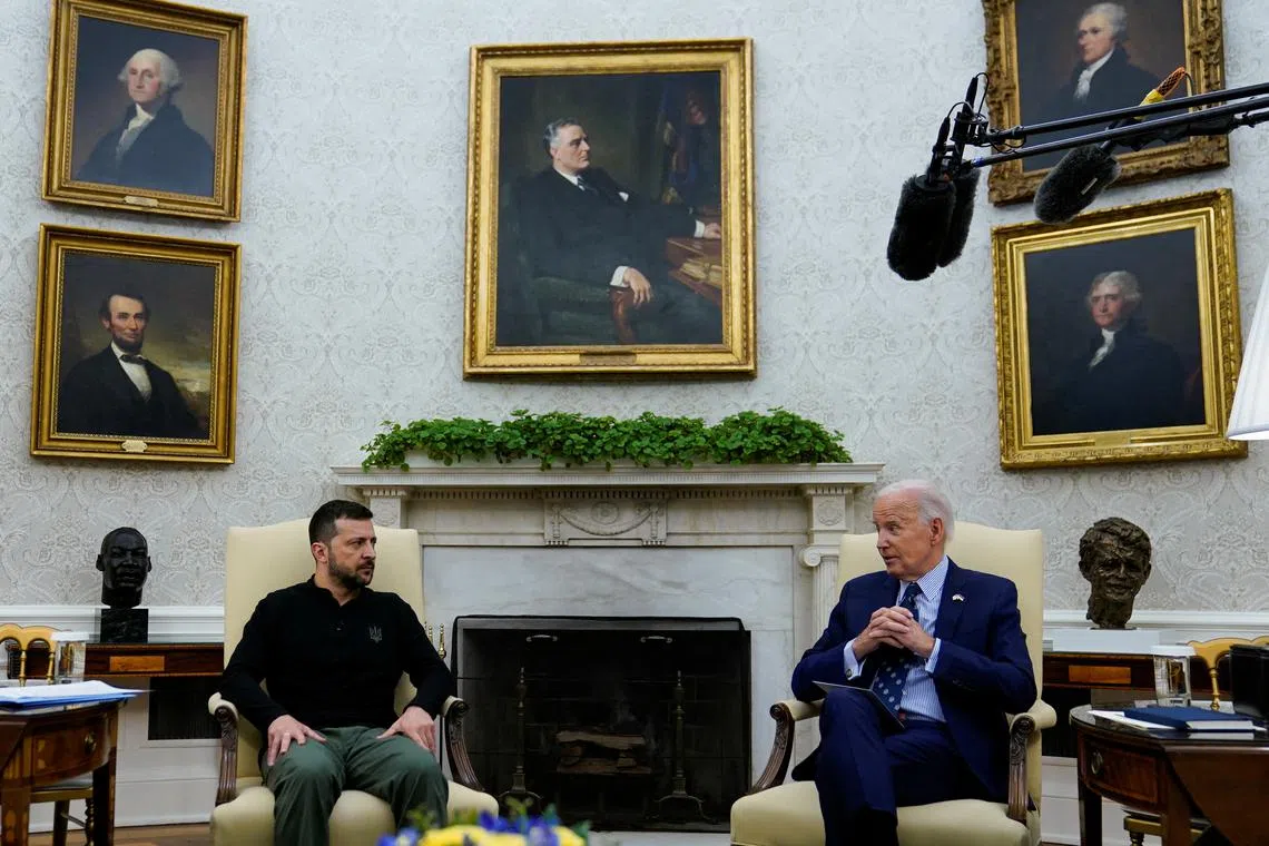 U.S. President Joe Biden meets with Ukraine's President Volodymyr Zelenskiy at the White House in Washington, U.S., September 26, 2024. REUTERS/Elizabeth Frantz/File Photo