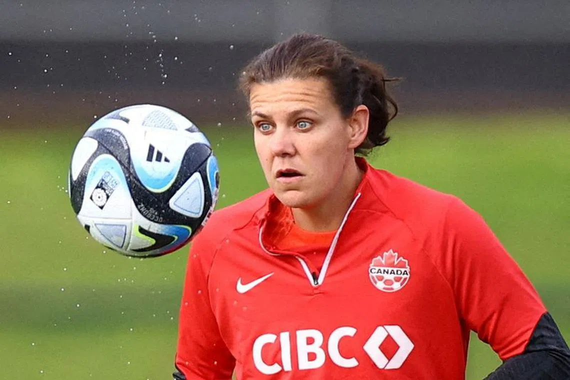 FILE PHOTO: Soccer Football - FIFA Women’s World Cup Australia and New Zealand 2023 - Group B - Canada Training - Olympic Park, Melbourne, Australia - July 24, 2023 Canada's Christine Sinclair during training REUTERS/Hannah Mckay/File Photo